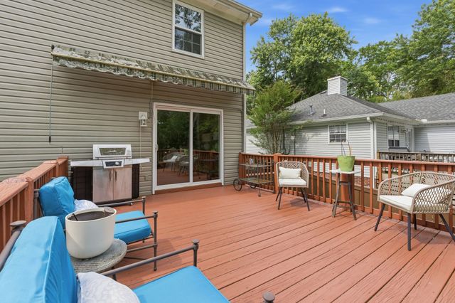 5141 English Village Dr, Nashville, TN 37211