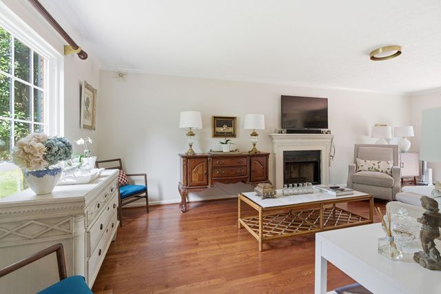 5141 English Village Dr, Nashville, TN 37211