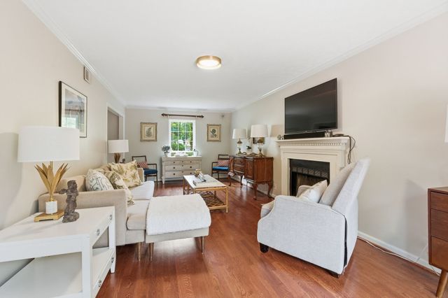 5141 English Village Dr, Nashville, TN 37211