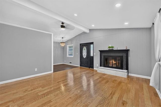 1217 S Osage Street, Independence, MO 64055