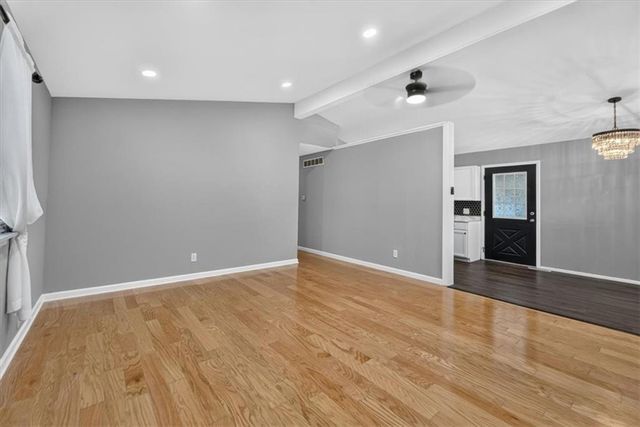 1217 S Osage Street, Independence, MO 64055