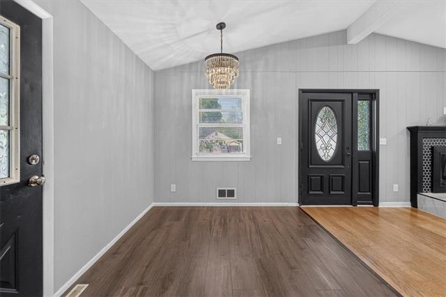 1217 S Osage Street, Independence, MO 64055