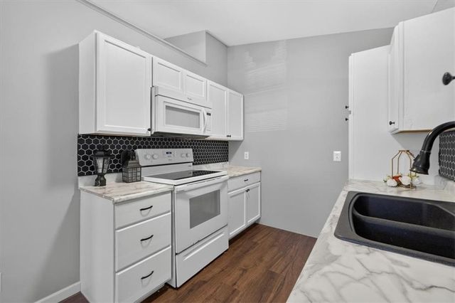 1217 S Osage Street, Independence, MO 64055