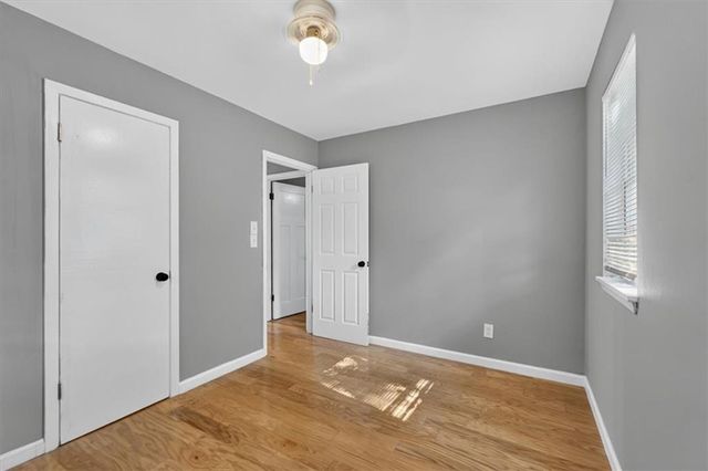 1217 S Osage Street, Independence, MO 64055