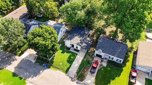 1217 S Osage Street, Independence, MO 64055