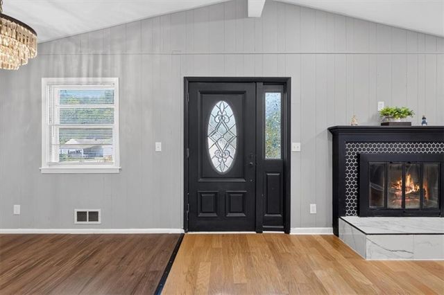 1217 S Osage Street, Independence, MO 64055