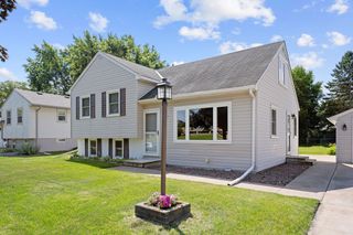 2083 Sunnyside Terrace, New Brighton, MN 55112