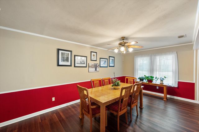 1001 Whispering Oak Court, Arlington, TX 76012