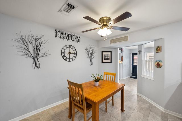 1001 Whispering Oak Court, Arlington, TX 76012