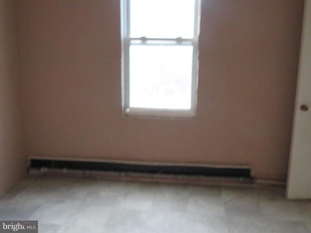 2422 E MONUMENT ST, Baltimore, MD 21205