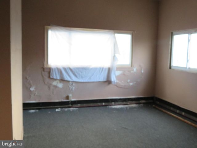 2422 E MONUMENT ST, Baltimore, MD 21205