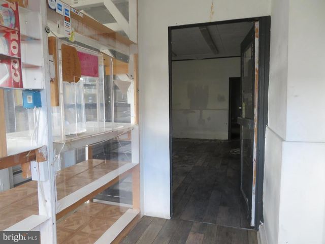 2422 E MONUMENT ST, Baltimore, MD 21205