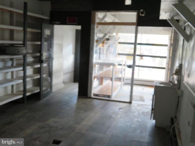 2422 E MONUMENT ST, Baltimore, MD 21205