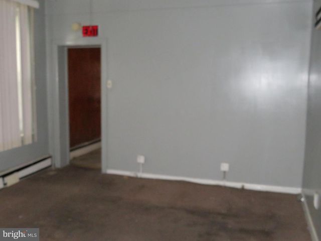 2422 E MONUMENT ST, Baltimore, MD 21205