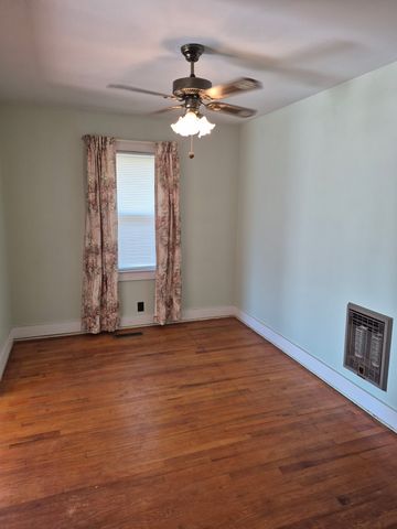 407 College Ave, E, Carthage, TN 37030