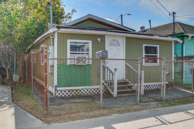 2055 Beech Avenue, North Charleston, SC 29405