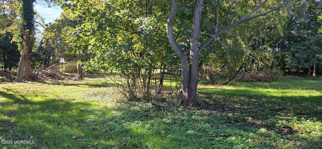 21 Dennis Street, West Long Branch, NJ 07764