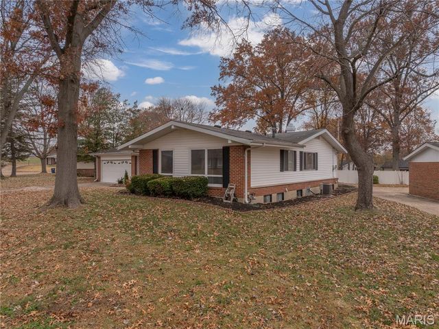 3095 Harness Drive, Florissant, MO 63033