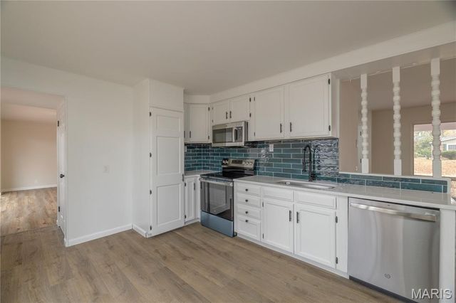 3095 Harness Drive, Florissant, MO 63033