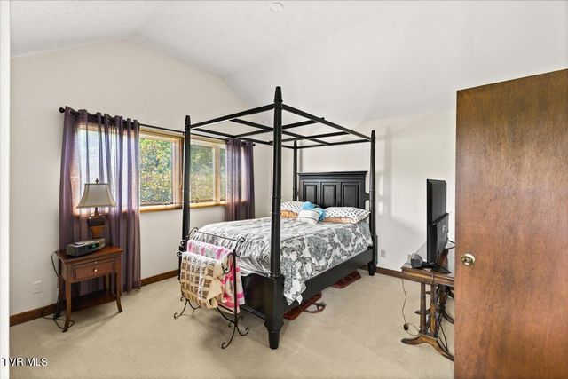 136 Columbine Road, Kingsport, TN 37660