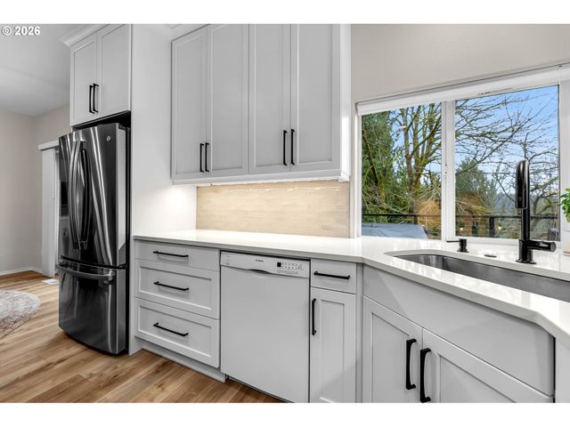 43 Se 46TH Dr, Gresham, OR 97080