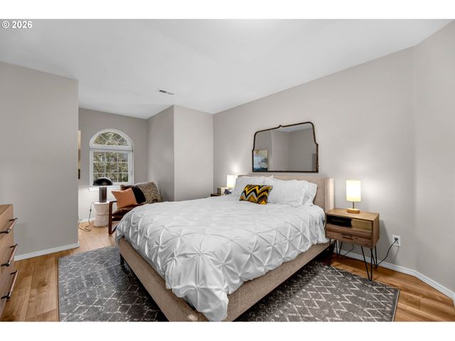 43 Se 46TH Dr, Gresham, OR 97080