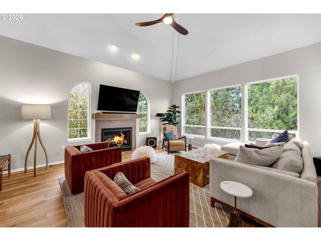 43 Se 46TH Dr, Gresham, OR 97080