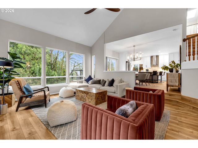 43 Se 46TH Dr, Gresham, OR 97080