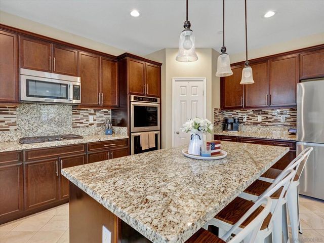 13589 Sohail, Lakeside, CA 92040