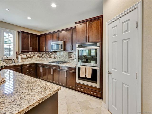 13589 Sohail, Lakeside, CA 92040
