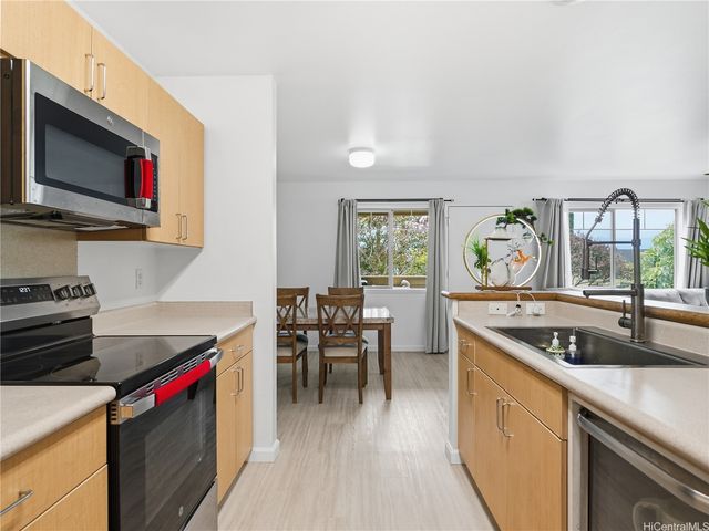 95-976 Ukuwai Street 907, Mililani, HI 96789