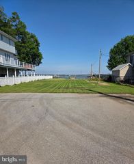 13111 E GREENBANK RD, Middle River, MD 21220