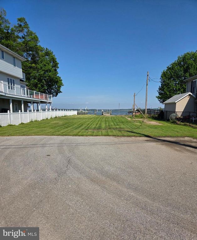 13111 E GREENBANK RD, Middle River, MD 21220