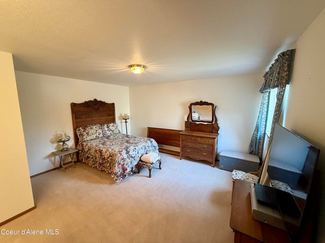 1444 W Woodlawn DR, Hayden, ID 83835