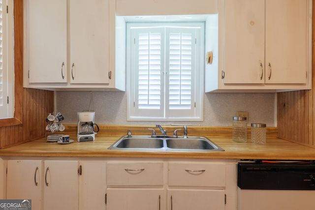 106 Nancy Avenue, Fargo, GA 31631