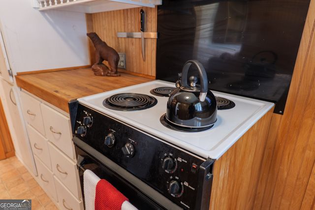 106 Nancy Avenue, Fargo, GA 31631