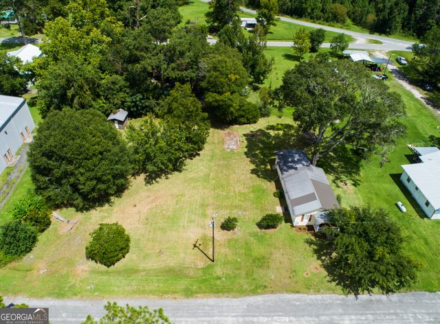 106 Nancy Avenue, Fargo, GA 31631