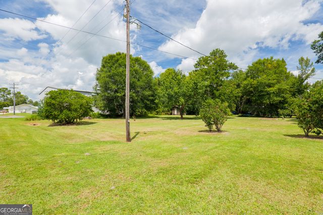 106 Nancy Avenue, Fargo, GA 31631