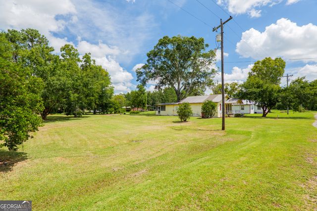 106 Nancy Avenue, Fargo, GA 31631