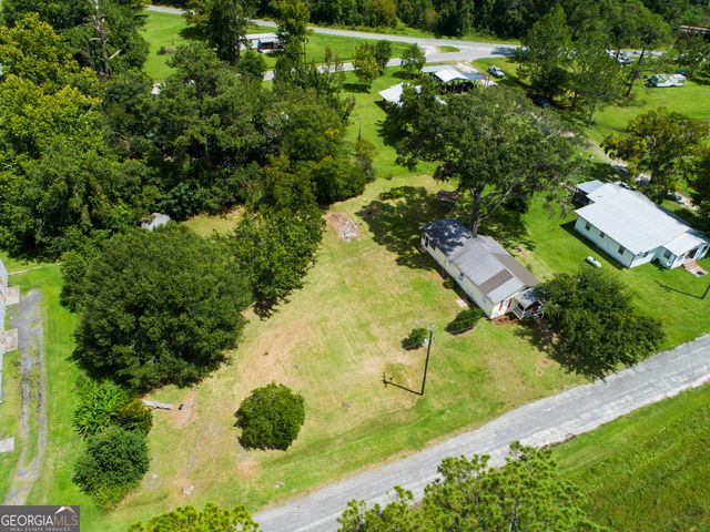 106 Nancy Avenue, Fargo, GA 31631