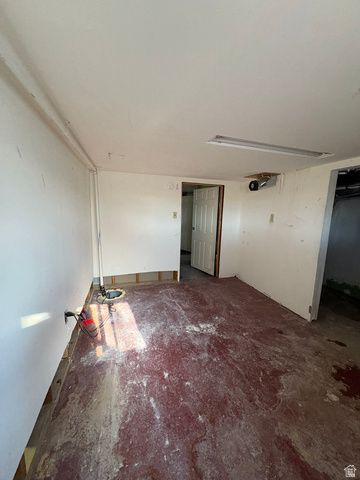 5577 W 4000 S, Hooper, UT 84315