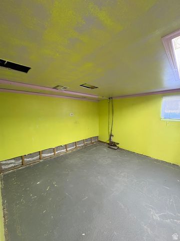 5577 W 4000 S, Hooper, UT 84315