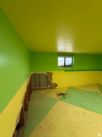 5577 W 4000 S, Hooper, UT 84315