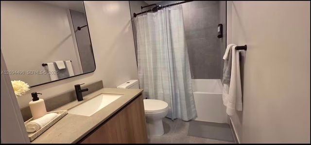 121 NE 5th St 306, Miami, FL 33132