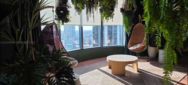 121 NE 5th St 306, Miami, FL 33132
