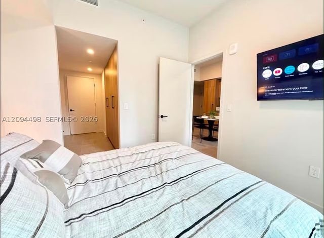 121 NE 5th St 306, Miami, FL 33132