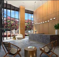 121 NE 5th St 306, Miami, FL 33132