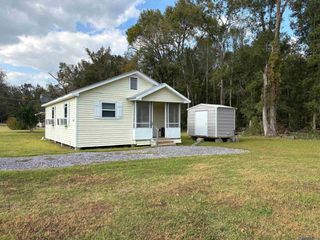 44260 Trabeaux St, Sorrento, LA 70778