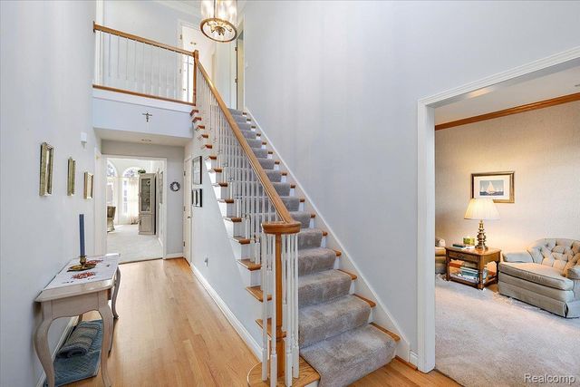 9000 Harbor Place Drive, St. Clair Shores, MI 48080