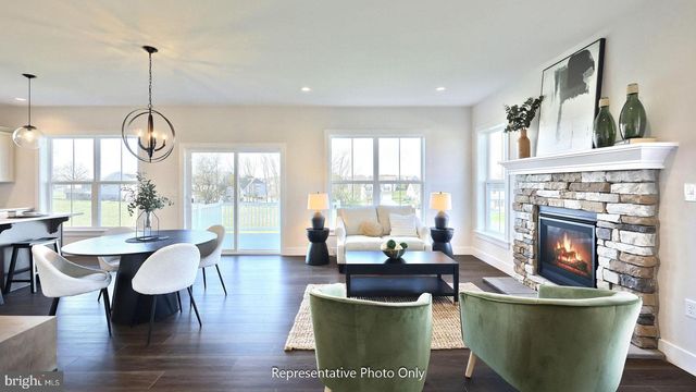 39 CANTERBURY LN, Annville, PA 17003